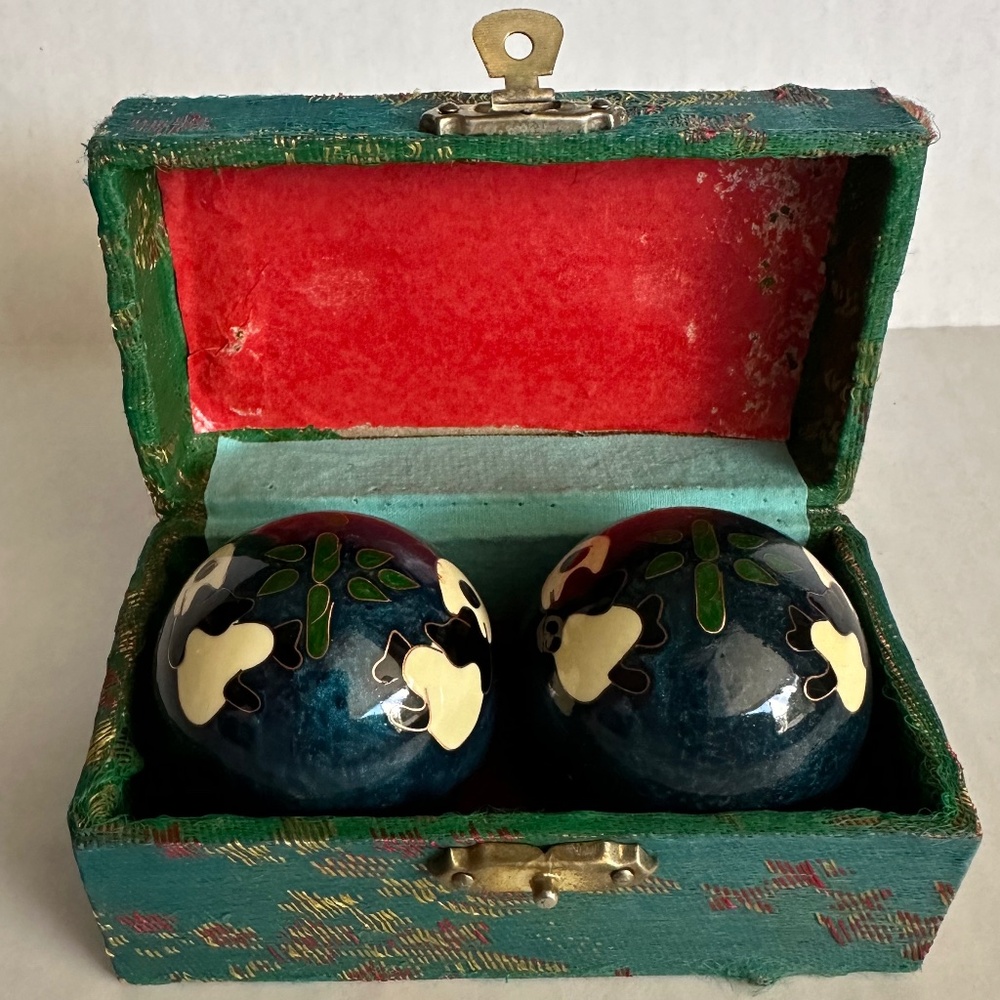 Panda Baoding balls for hand exercise, meditation, stress relief